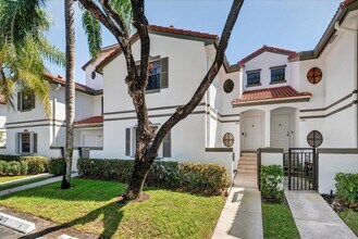 301 SW 158th Terrace in Pembroke Pines, FL - Building Photo - Building Photo