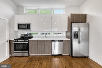 1764 Hope St-Unit -2C in Philadelphia, PA - Building Photo - Building Photo