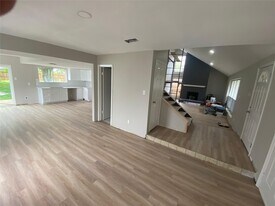 17023 Quail Bend Dr in Missouri City, TX - Building Photo