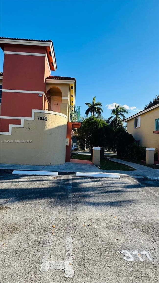 7045 NW 173rd Dr in Hialeah, FL - Building Photo - Building Photo