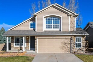5991 S Rock Creek Dr in Castle Rock, CO - Building Photo