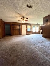 213 6th St N in Texas City, TX - Building Photo - Building Photo