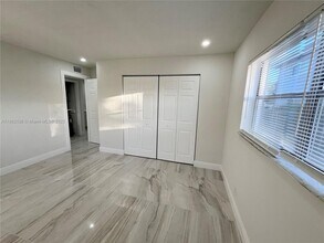 8011 NW 44th Ct-Unit -1 in Coral Springs, FL - Building Photo - Building Photo