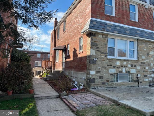 710 Tyson Ave in Philadelphia, PA - Building Photo - Building Photo