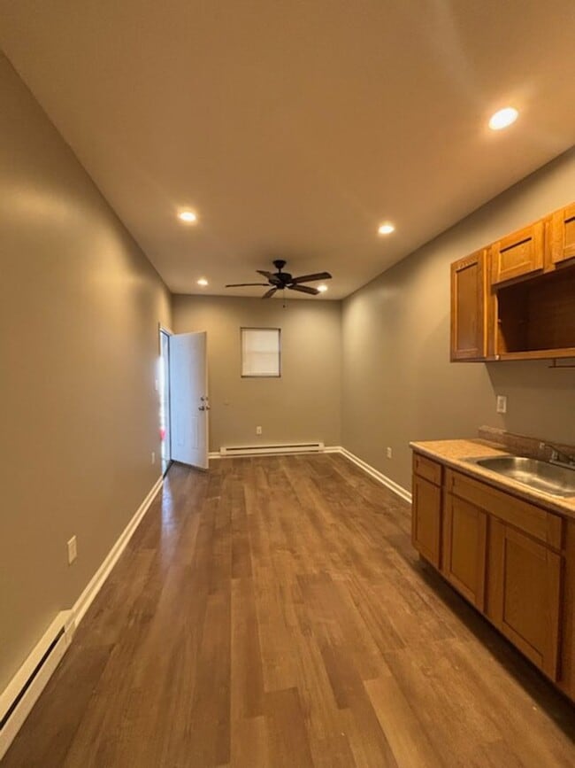 2022 Buckius St in Philadelphia, PA - Building Photo - Building Photo