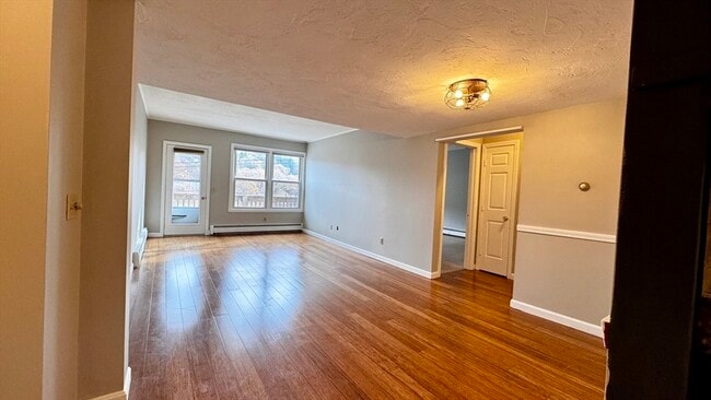 40 Nashua St in Clinton, MA - Building Photo - Building Photo