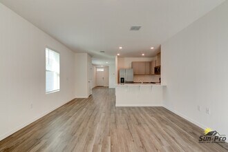 982 Commons Way in Port Orange, FL - Building Photo - Building Photo