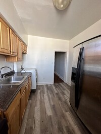 1907 Division St photo'