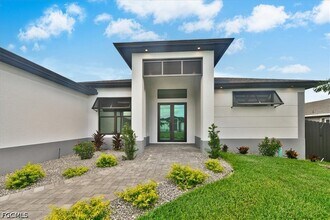 2602 SW 27th St in Cape Coral, FL - Building Photo - Building Photo