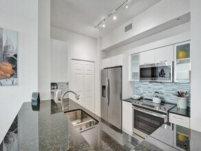 625 Casa Loma Blvd in Boynton Beach, FL - Building Photo - Building Photo