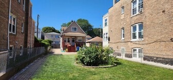 4538 S Sawyer Ave in Chicago, IL - Building Photo