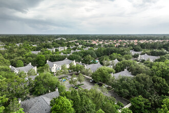 Bishops Court at Windsor Park in Jacksonville, FL - Building Photo - Building Photo