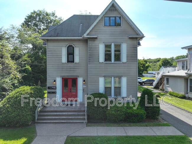 property at 242 N Main St