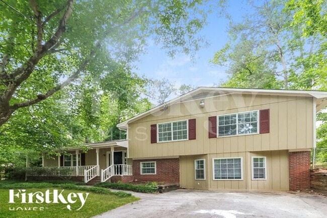 property at 860 Green Forest Dr