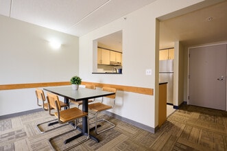 312 College Ave in Ithaca, NY - Building Photo - Interior Photo