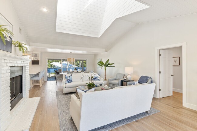 161 1st St E in Boca Grande, FL - Building Photo - Building Photo