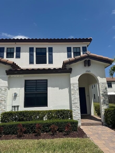 11845 SW 247th Ter in Princeton, FL - Foto de edificio - Building Photo