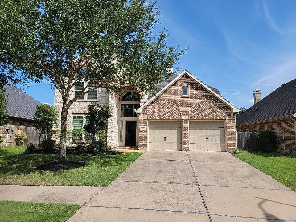 5907 Falling Briar Lane in Sugar Land, TX - Building Photo