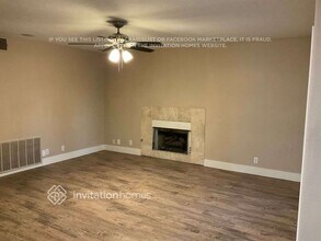 2335 Lone Pine Dr in Henderson, NV - Building Photo - Building Photo