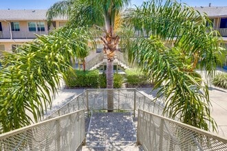 Mid-Century Property Amid South LA’s Vital Commercial Corridor in Los Angeles, CA - Building Photo - Building Photo