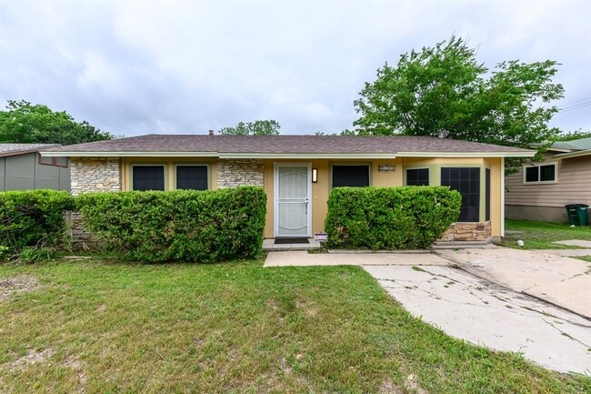 property at 7103 Howerington Cir