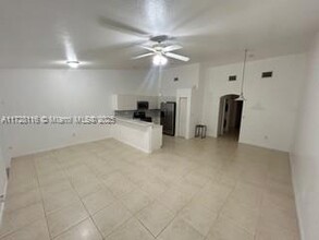 312 NE 3rd St in Hallandale Beach, FL - Building Photo - Building Photo