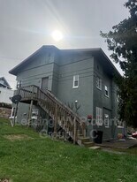 2 Woodson Ct in Hurricane, WV - Building Photo