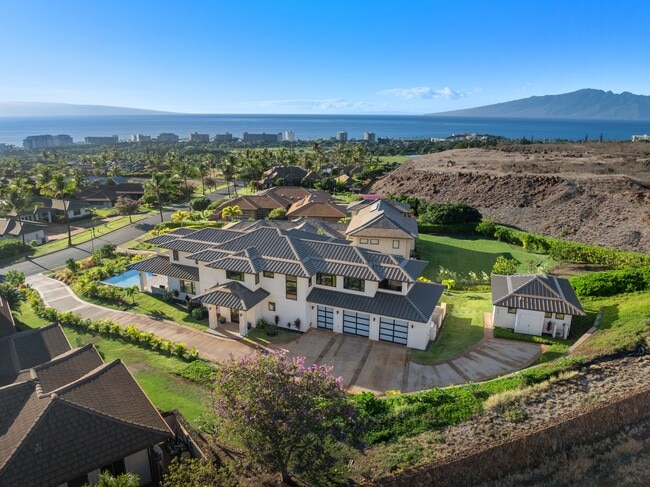 property at 804 Anapuni Loop