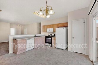 8535 Zydecko Ave SW in Albuquerque, NM - Building Photo - Building Photo