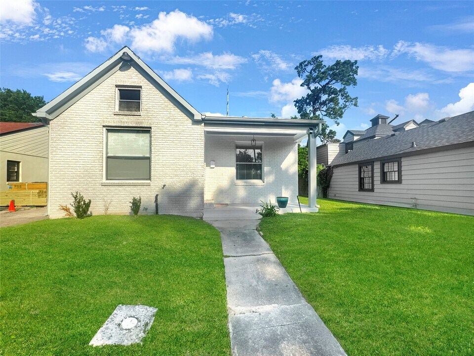 5415 Palmer St in Houston, TX - Building Photo