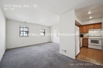 7033 Ridge Ave in Philadelphia, PA - Building Photo - Building Photo