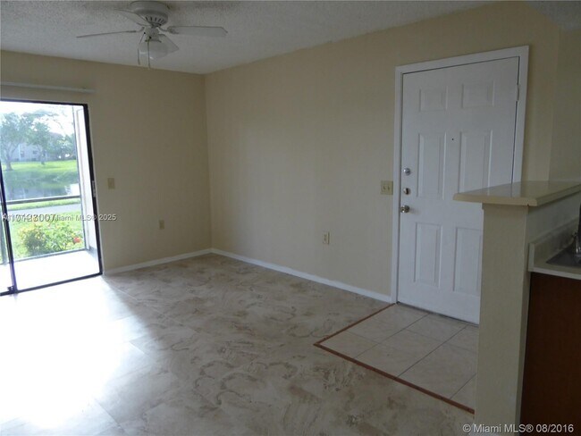 10361 SW 150th Ct in Miami, FL - Building Photo - Building Photo