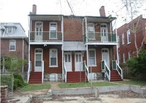 2320 Russell Blvd Apartments