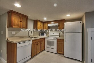 339 N Skidmore St in Portland, OR - Building Photo - Building Photo