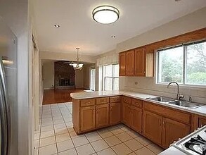 1715 Borman Pl in Downers Grove, IL - Building Photo - Building Photo