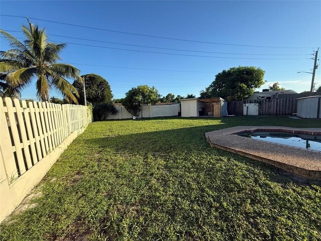 2451 SW 86th Ave in Miramar, FL - Building Photo - Building Photo