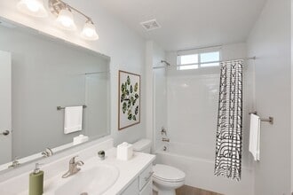 1014 Ririe Ln in Caldwell, ID - Building Photo - Building Photo