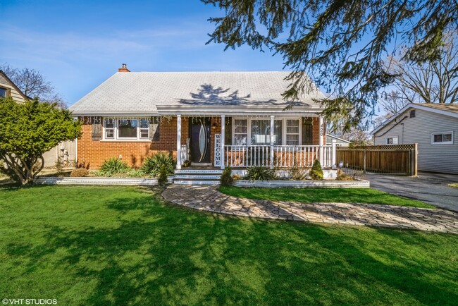 property at 420 W Kensington Rd