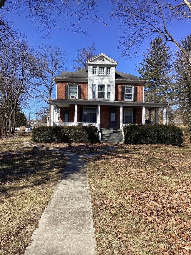 608 S Potomac St-Unit -608-A in Waynesboro, PA - Building Photo - Building Photo