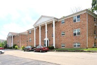 Highview Apartments in Milford, OH - Building Photo - Building Photo