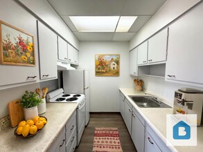 208 W Abriendo Ave in Pueblo, CO - Building Photo - Building Photo