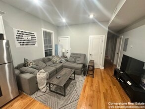 1621 Tremont St, Unit 2A in Boston, MA - Building Photo - Building Photo