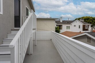 520.5 Poinsettia Ave in Newport Beach, CA - Building Photo - Building Photo