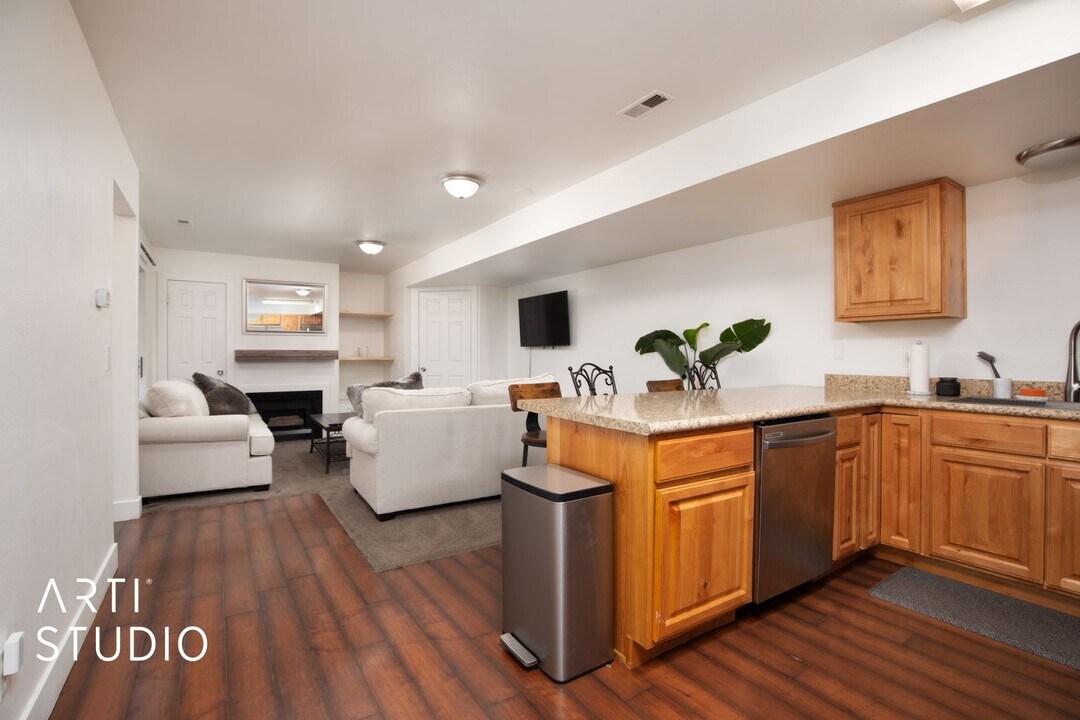 1767 N Willowbrook Dr in Provo, UT - Building Photo