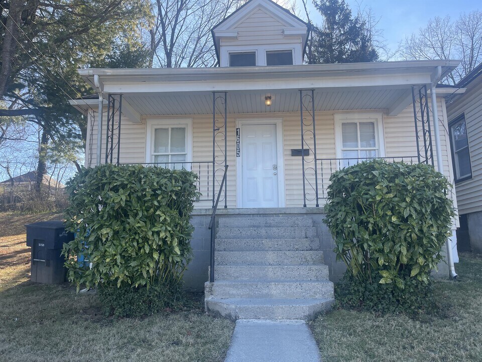 1605 Church Ave SE in Roanoke, VA - Building Photo