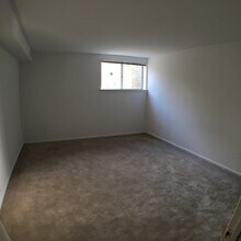 14632 Bauer Dr in Rockville, MD - Building Photo - Building Photo