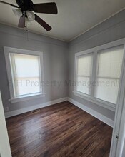 2002 S St Francis Ave in Wichita, KS - Building Photo - Building Photo