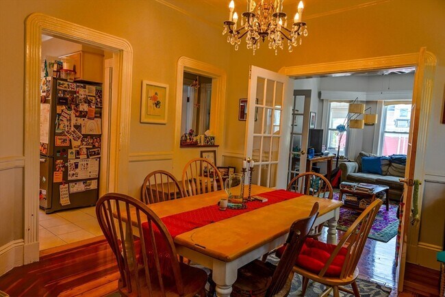 10 Linden Cir, Unit 10
