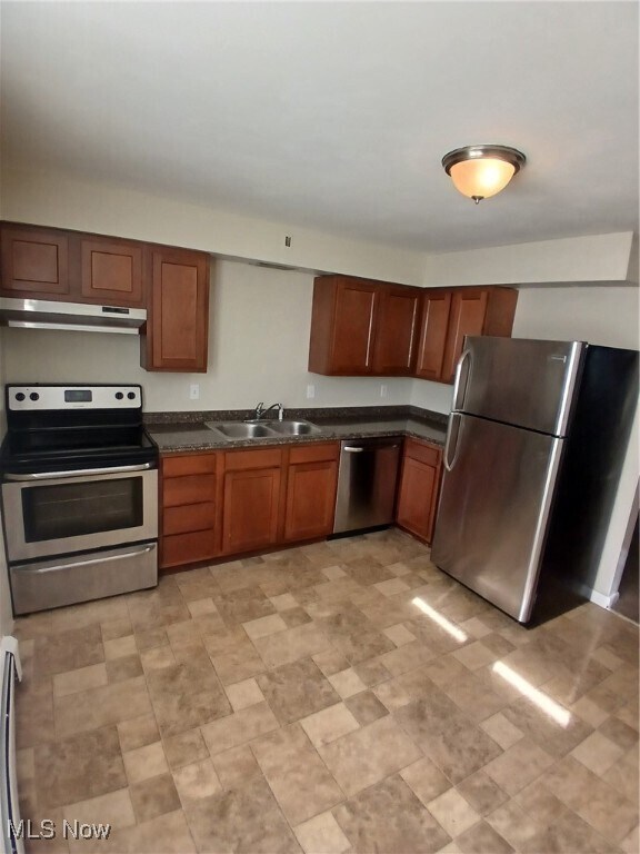 909 Cook Ave in Youngstown, OH - Building Photo - Building Photo