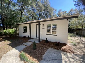 6367 Metz Rd in Milton, FL - Building Photo